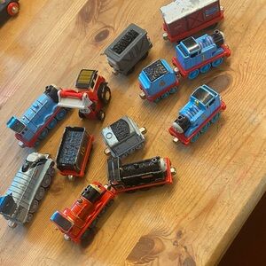 Thomas the train die cast engines and cars.  2002.  12 pieces